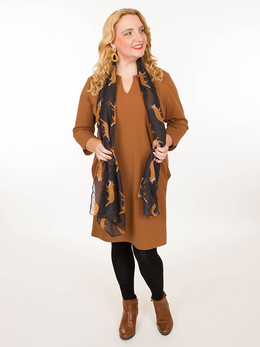 Jurk Savannah Camel met lange sjaal